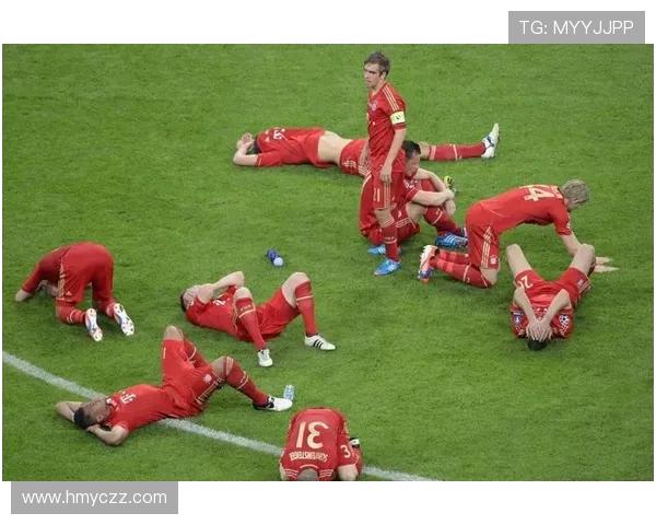 全球足球界的魅力男神们盘点与他们的精彩瞬间回顾 全球足球界的魅力男神们盘点与他们的精彩瞬间回顾