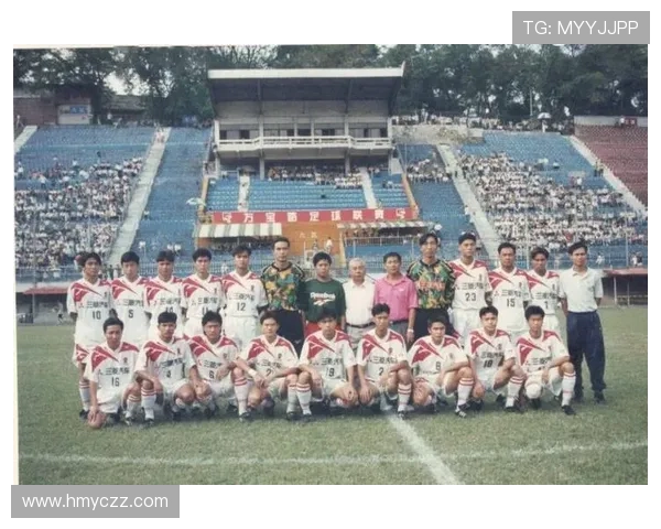 广州足球队的战术变革与球队转型的深度解析与未来展望