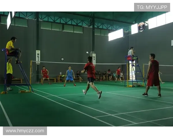 黄芳独家分享羽毛球技巧与训练心得助你提升竞技水平 黄芳独家分享羽毛球技巧与训练心得助你提升竞技水平